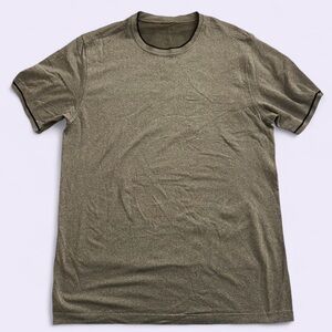 Lululemon Men’s Metal Vent Tech Grey Short Sleeve T-Shirt, Large